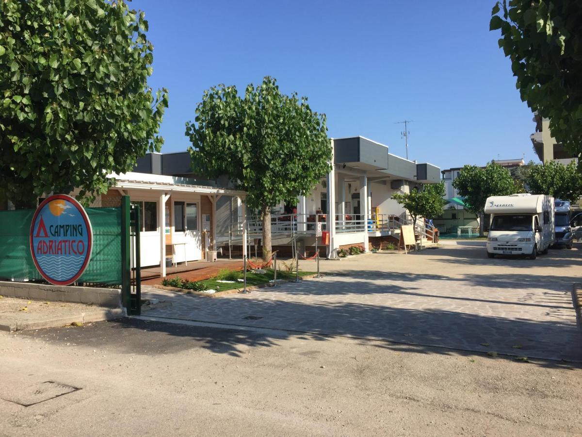 Camping Adriatico Martinsicuro Exterior photo
